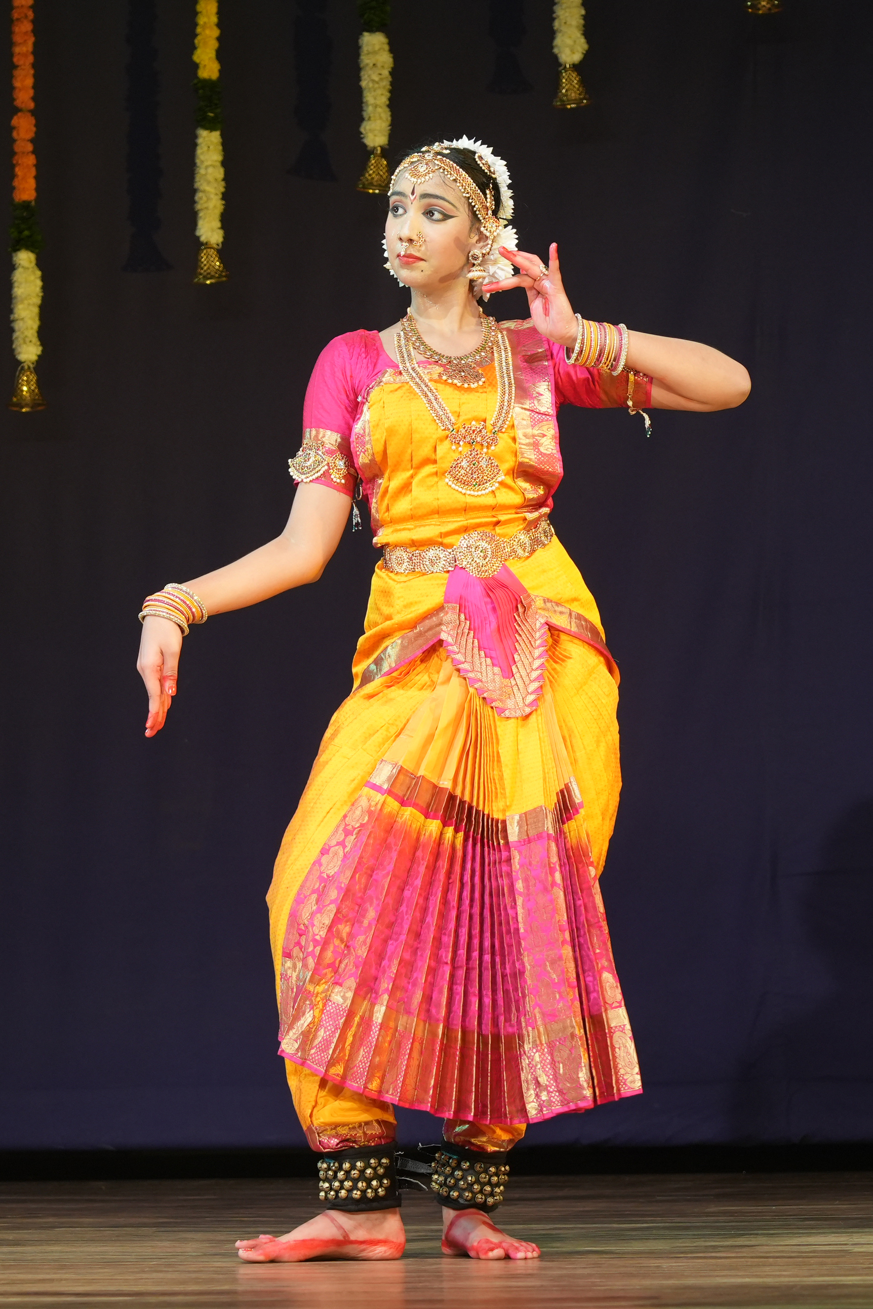 Anshita sitting classical dance pose